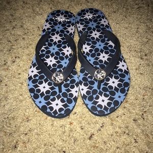 Coach flip flops